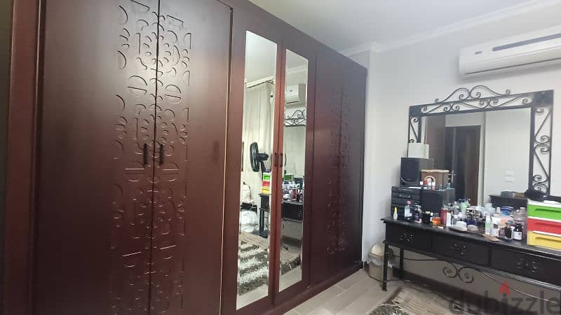 دولاب للبيع 1