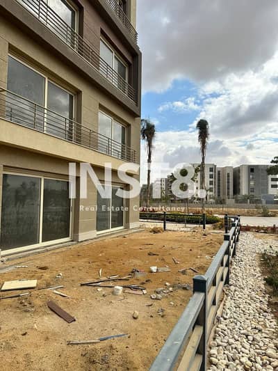 شقة ارضي جاهزة فورا في الم هيلز نيو كايرو بجاردن مميزة وفيو مفتوح