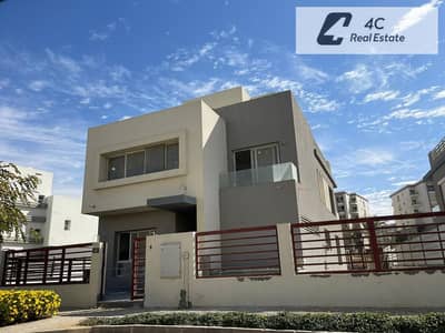 ف مرحلة Peaks ville فيلا ستاند الون 510 متر 4 غرف نوم فيو على اكبر لاندسكيب للبيع فى كمبوند هايد بارك التجمع الخامس Hyde Park New Cairo