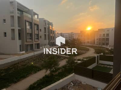 Exclusive 191m prime location in Hyde Park - new cairo