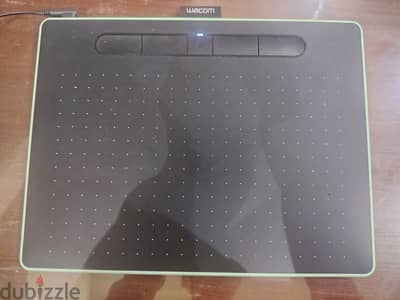 Wacom Graphics Tablets Medium Bluetooth, USB الجهاز التابلت بيشتغل بلو