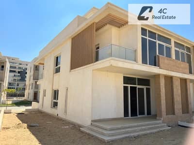 اي فيلا بروف استلام فوري موقع مميز ريسيل اقل سعر في الماركت 3 غرف جاهزه للمعاينه في اي وقت للبيع بجوار جولدن سكوير وشارع التسعين  في Mountain View iCity
