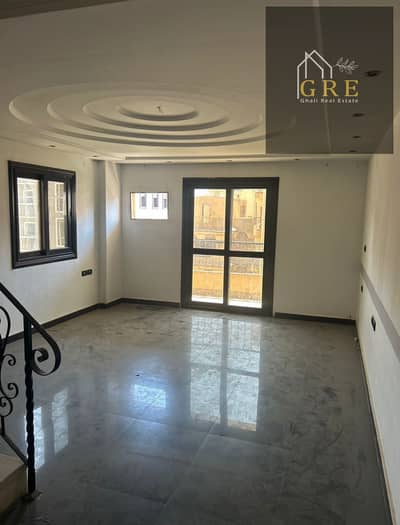  Duplex for Sale, 6 October, Third Neighborhood, Third Block, 150m, 3 Rooms, 2 Bathrooms, Third and Fourth Floor, Elevator, Super Lux Finishing, Ready for Living, Prime Location