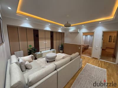 Furnished villa, first residence in the city, distinctive view, and close to all services