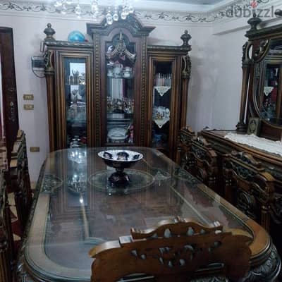سفرة كاملة 8كرسي خشبي بالنيش والبوفيه