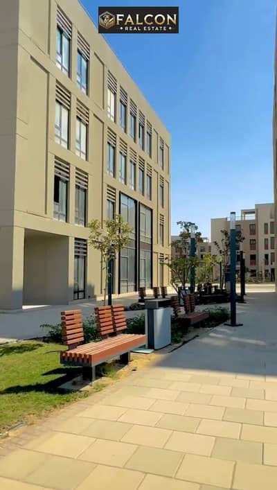 Administrative office in a strategic location in District 5, New Cairo, directly on 90th Street, available for purchase in installments.
