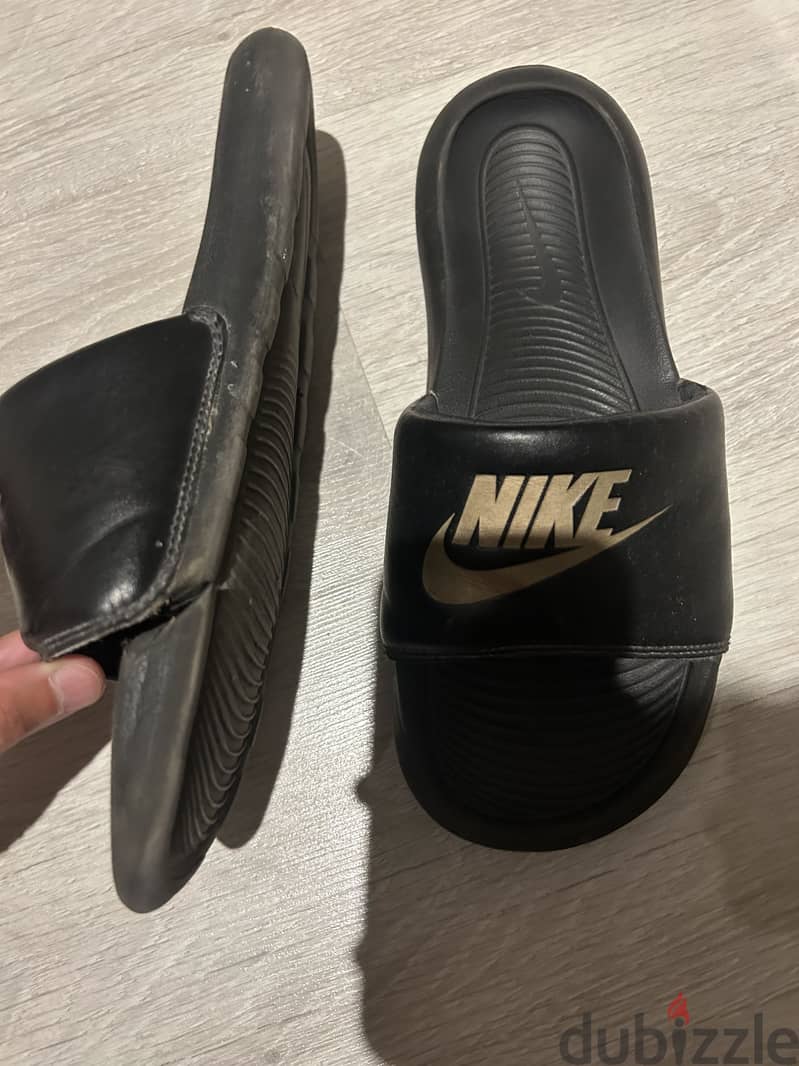 Nike Slides – Used – Original 1