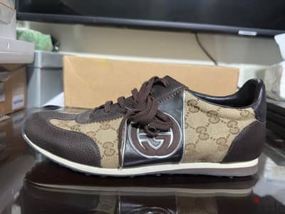 GG brown monogram canvas