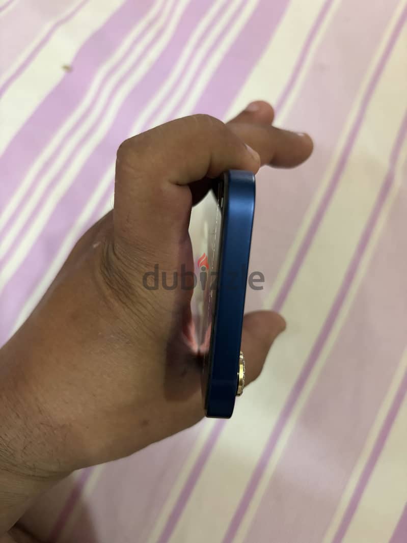 ايفون 12 6