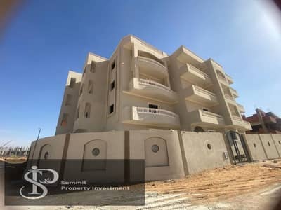 شقة للبيع في الحي الاسباني 26 مجاورة 3 تالت بلكونة استلام فوري العاشر من رمضان