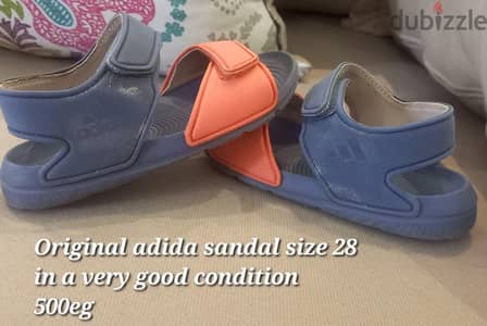 adidas sandal used in a very good condition  size 28