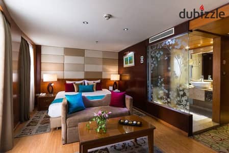 Seize the opportunity to own a one-bedroom apartment at an unbeatable price with installments and a stunning view in one of the most prestigious compo