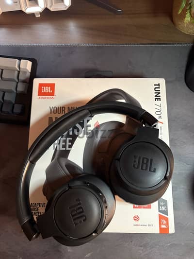 JBL Tune 770NC