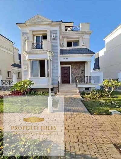 Mountain view villa fully finished on 90th street new cairo