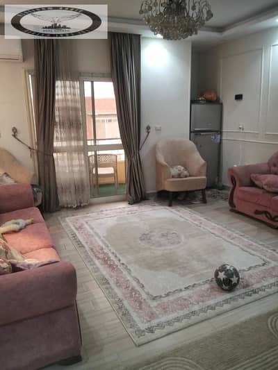 Apartment for sale in Gardenia 3, New Cairo, near Mohamed Naguib Axis. Front-facing, sea-facing. Ultra-super-lux finishing.