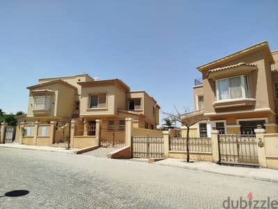 4 Bedrooms 327 sq.M Twinhouse for sale 22,000,000 EGP in Meadows Park Compound, Sheikh Zayed