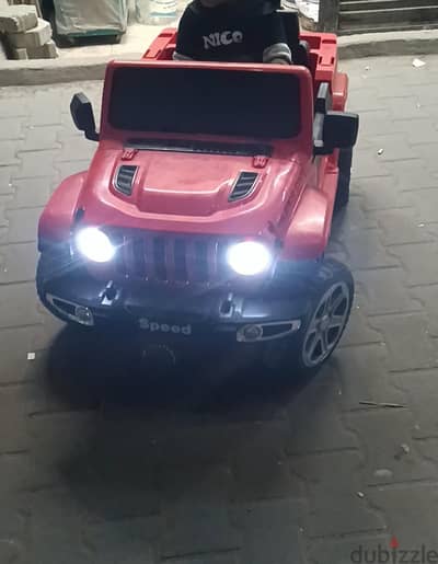 سياره اطفال بحاله جيده