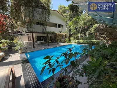 Villa for rent, 1050 sq m, super deluxe finishing, prime location in Maadi Sarayat.