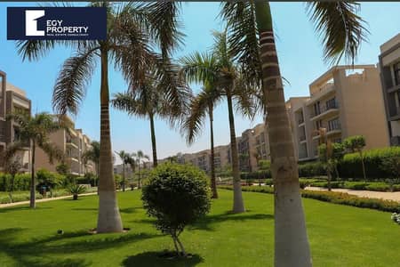 شقة متشطبة بالكامل جاهزة للسكن و الاستلام في كمباوند فيفث سكوير المراسم التجمع الخامس القاهرة الجديدة