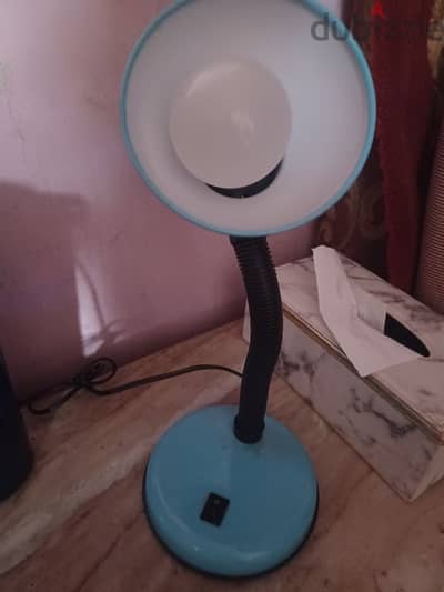 اباجورة مكتب