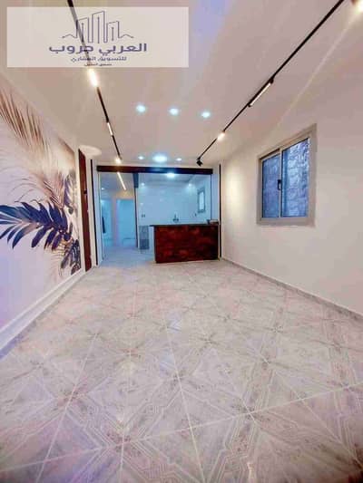 شقه في الإسكندرية شاطئ النخيل بجوار فتح الله ماركت  والشارع الرئيسي موقع سكني ممتاز شامل الخدمات