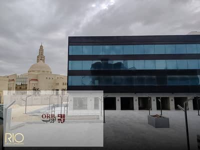 محل دور أول واجهه First-floor بواجهة على محور Sadat Axis بجوار Chill Out البنفسج 5و6،مساحة 26م،يحقق 50K/month،السعر كاش 6.5M، موقع مميز واستثماري قوي.