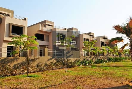 Now available for sale (resale), a corner townhouse in a prime location within Palm Hills New Cairo Compound (PHNC).