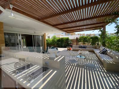 Ultra-Luxury Standalone Villa for Rent in Seashell - 5 Master Bedrooms & Private Cabana