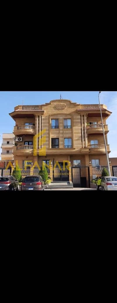 شقة فاخرة للإيجار – الياسمين 5 (فيلات) – التجمع الأول