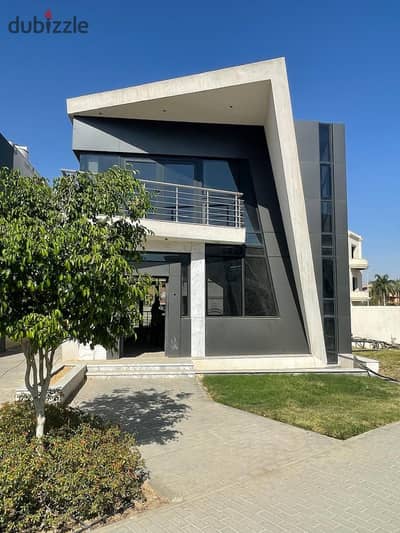 Modern Standalone Villa (310 BUA+210 Garden) for sale in compound Life View Compound, Sherouk City