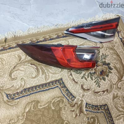 كشاف رفرف يمين تويوتا كرولا 2024