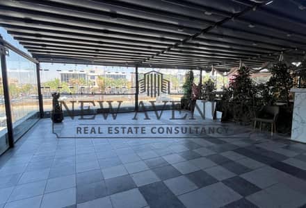 Commercial Retail For sale income property on 90 street with 10% Roi
