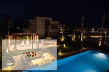 تاون هاوس للبيع في ازها رأس الحكمة الساحل الشمالي Azha North Coast قريب من فوكا باي فيو لاجون مباشر صف اول 185م متشطب بالمطبخ والتكييفات لوكيشن بحري