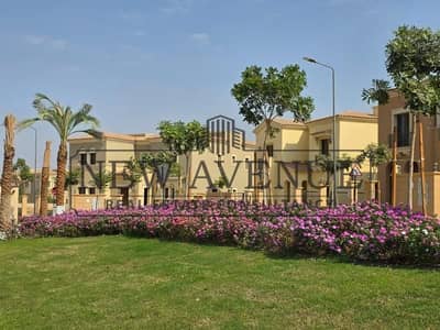 فيلا مستقله 356 م بكمبوند سكنى في التجمع الخامس , استلام 4 سنين City Gate New Cairo