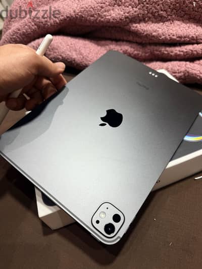 iPad Pro M4 11” 256GB كسر زيرو (أسود مط) + Pencil Pro