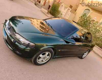 اوبل فيكترا موديل 2003 فبريكة جوا رشه برا نضافة بحالة ممتازة مش محتاجة