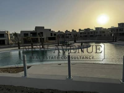 چون سوديك June Sodic شاليه بحري استلام ٢٠٢٦ متشطب بالكامل علي الاجون مباشرة لوكيشن مميز