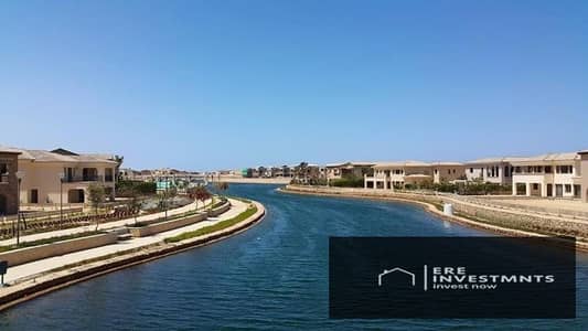 تاون هاوس كورنر للبيع مفروشه بالتكيفات باقل سعر في مراسي فيرونا  الساحل الشمالي - باقل من سعر السوق جاهزه للاستلام والسكن فورا