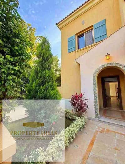 Lowest price in the market for a villa with a private swimming pool, ready for immediate delivery, located next to La Vista and Hassan Allam.