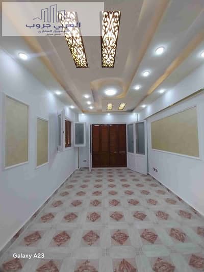 شقه في الإسكندرية شاطئ النخيل بجوار الخدمات تصلح للسكن والاستثمار الجيد