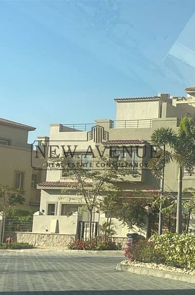 توين هاوس للإيجار أول سكن في بالم هيلز قطامية  Palm Hills Katameya PK1 التجمع الخامس متشطب بالكامل شامل المطبخ والتكييفات