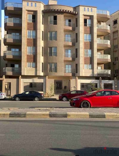 شقه استلام فوري ارضي بجاردن ع بعد دقيقه من التسعين الجنوبي