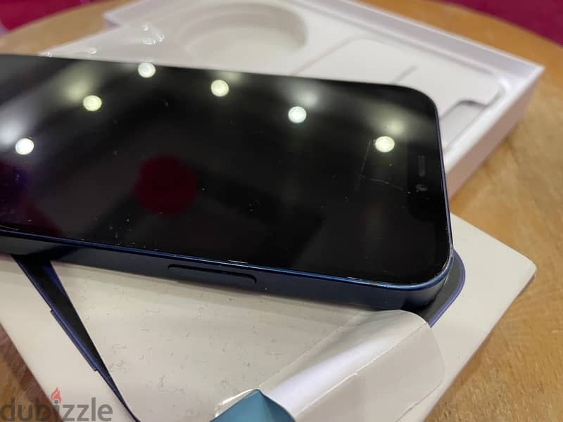 iPhone 12 3