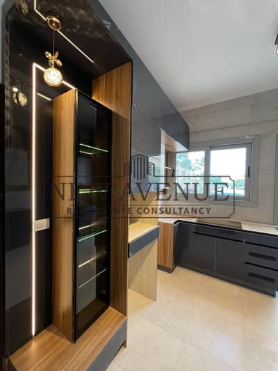 تاون هاوس ميدل للبيع مودرن موقع متميز ف بالم باركس  at palm parks  متشطب بالكامل