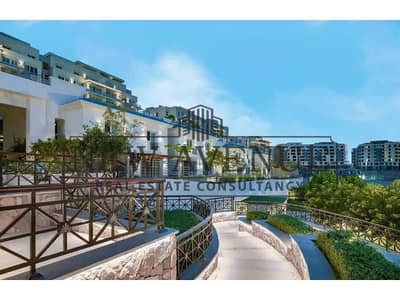Corner I villa garden ready to move with installments | in Mountain view I city compound lagoon phase