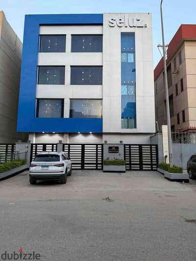 Clothing and sock factory for chemical cosmetics and industrial detergents for rent in the A Thousand Gathering Industrial Area in the Fifth Settlement, valid license, permanent industrial record, IKEA