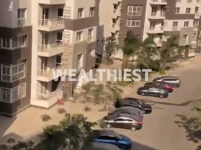 شقة للبيع كاش بسعر مميز في مدينتي B12 بإطلالة بارك فيو وموقع استراتيجي قريب من East Hub وCraft Zone وAll Seasons Park وتشطيب شركة أول سكن جاهزة للاستل