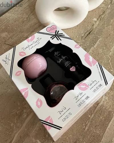 نعومي kissable set بدون البوكس