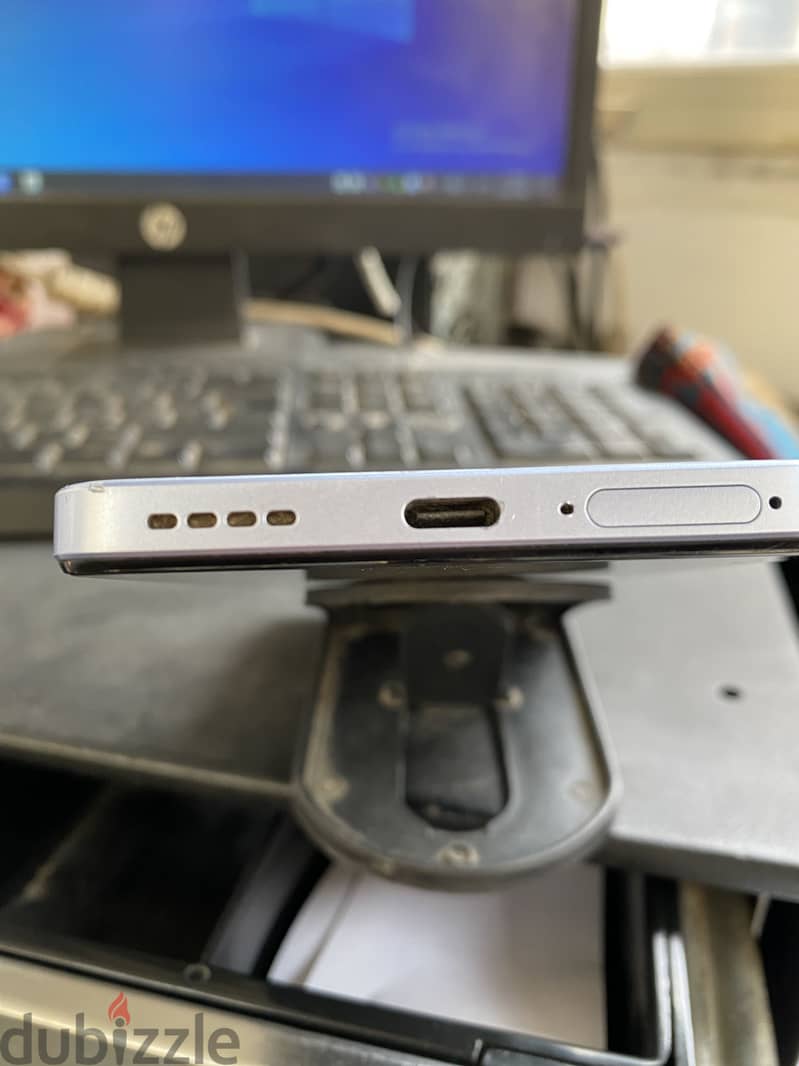 Realme 12 15