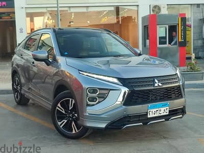 ميتسوبيشي اكليبس ٢٠٢٤ للايجار بسائق او بدون - Mitsubishi Eclipse 2024